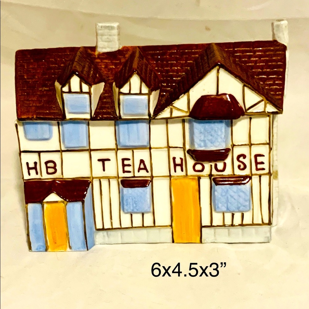 Vtg Collectible “Sadler Wellington” Shakespearean ceramic tea house